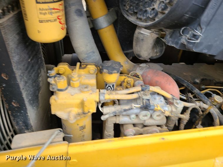 image for item JD9001 2010 Caterpillar D6N LGP  dozer