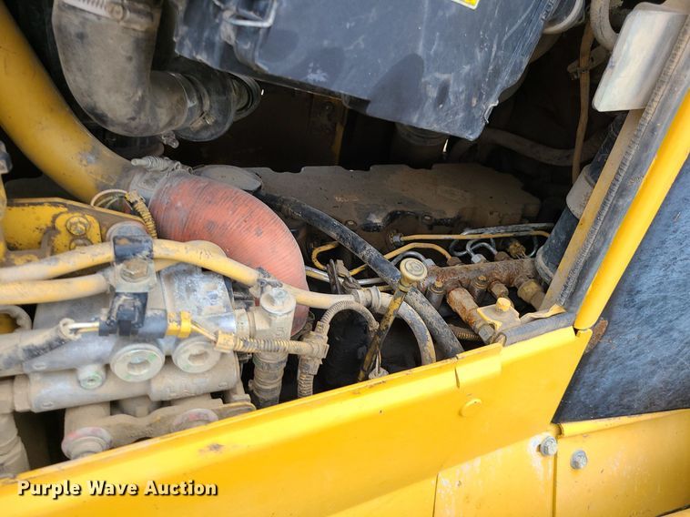 image for item JD9001 2010 Caterpillar D6N LGP  dozer