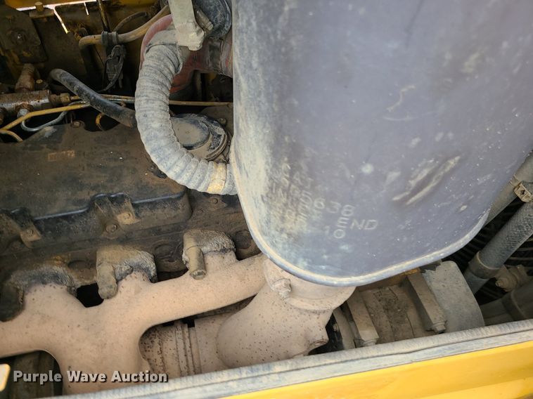 image for item JD9001 2010 Caterpillar D6N LGP  dozer