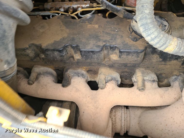 image for item JD9001 2010 Caterpillar D6N LGP  dozer