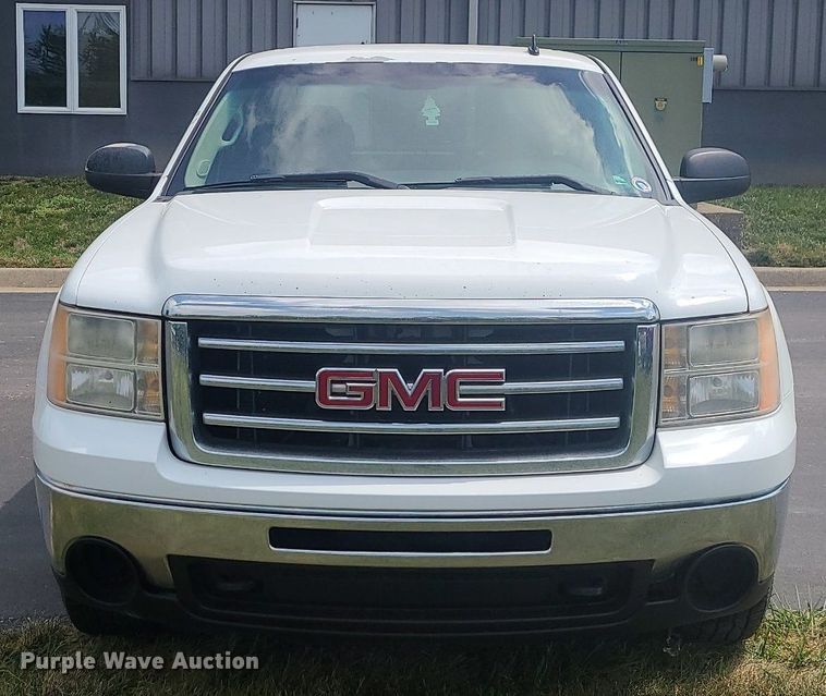 image for item JD9005 2012 GMC Sierra 1500 SLE  Ext. Cab pickup truck