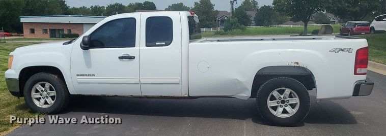 image for item JD9005 2012 GMC Sierra 1500 SLE  Ext. Cab pickup truck