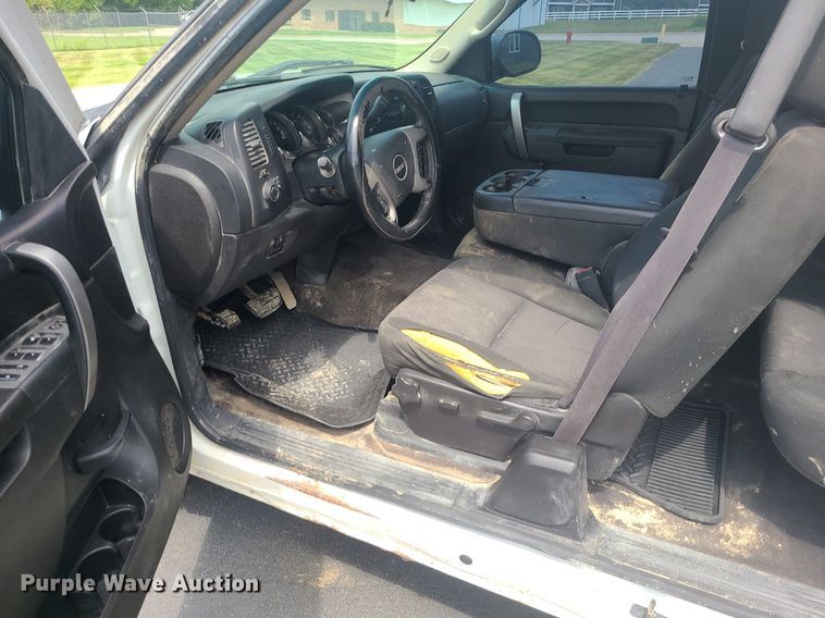 image for item JD9005 2012 GMC Sierra 1500 SLE  Ext. Cab pickup truck