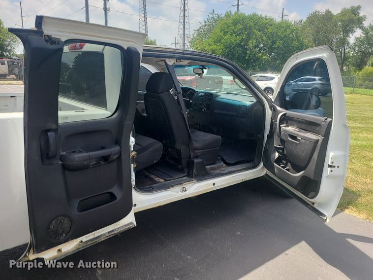 image for item JD9005 2012 GMC Sierra 1500 SLE  Ext. Cab pickup truck