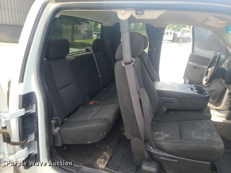 image for item JD9005 2012 GMC Sierra 1500 SLE  Ext. Cab pickup truck