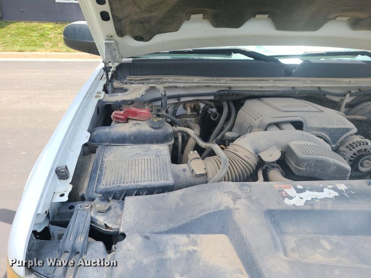 image for item JD9005 2012 GMC Sierra 1500 SLE  Ext. Cab pickup truck