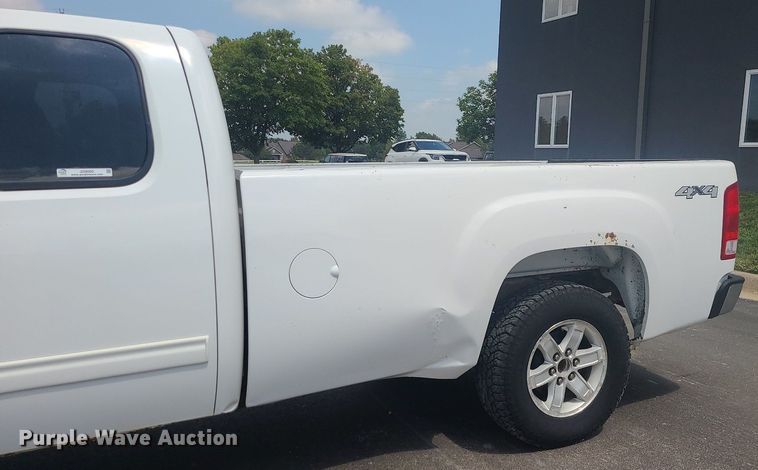 image for item JD9005 2012 GMC Sierra 1500 SLE  Ext. Cab pickup truck