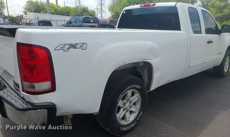 image for item JD9005 2012 GMC Sierra 1500 SLE  Ext. Cab pickup truck