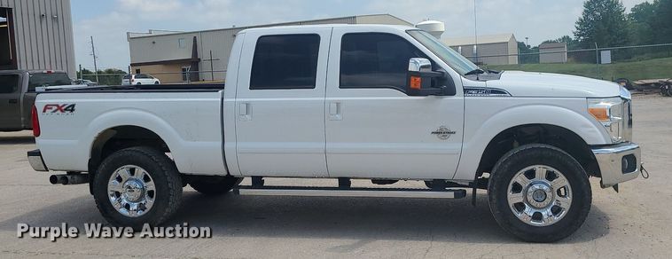 image for item JD9007 2012 Ford F350 Super Duty Lariat  Crew Cab pickup truck