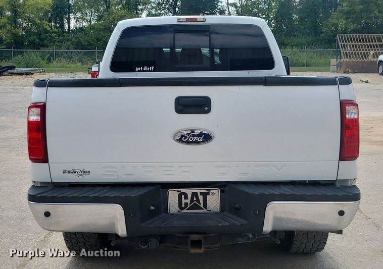 image for item JD9007 2012 Ford F350 Super Duty Lariat  Crew Cab pickup truck