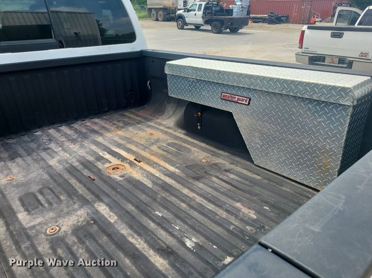 image for item JD9007 2012 Ford F350 Super Duty Lariat  Crew Cab pickup truck