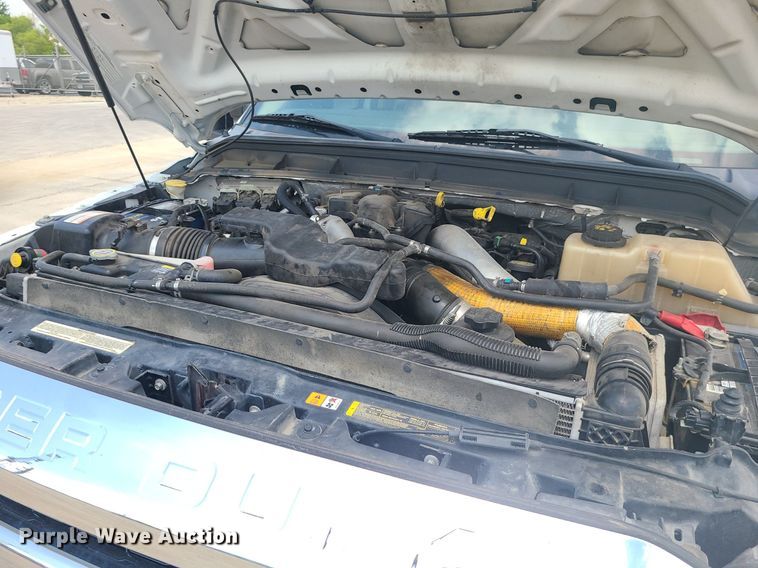 image for item JD9007 2012 Ford F350 Super Duty Lariat  Crew Cab pickup truck