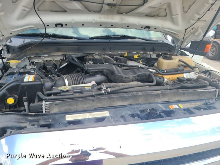 image for item JD9007 2012 Ford F350 Super Duty Lariat  Crew Cab pickup truck