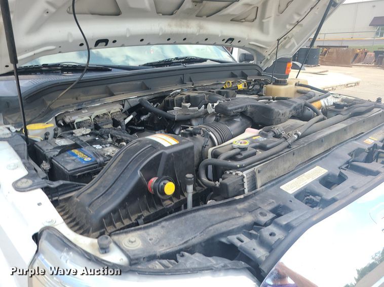 image for item JD9007 2012 Ford F350 Super Duty Lariat  Crew Cab pickup truck