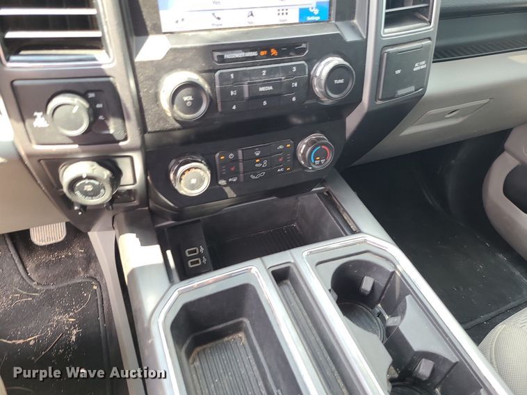 image for item JD9010 2019 Ford F150 XLT  SuperCrew pickup truck