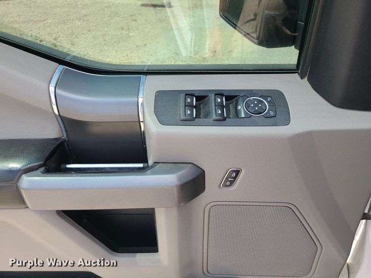 image for item JD9010 2019 Ford F150 XLT  SuperCrew pickup truck