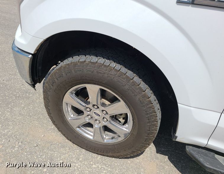 image for item JD9010 2019 Ford F150 XLT  SuperCrew pickup truck