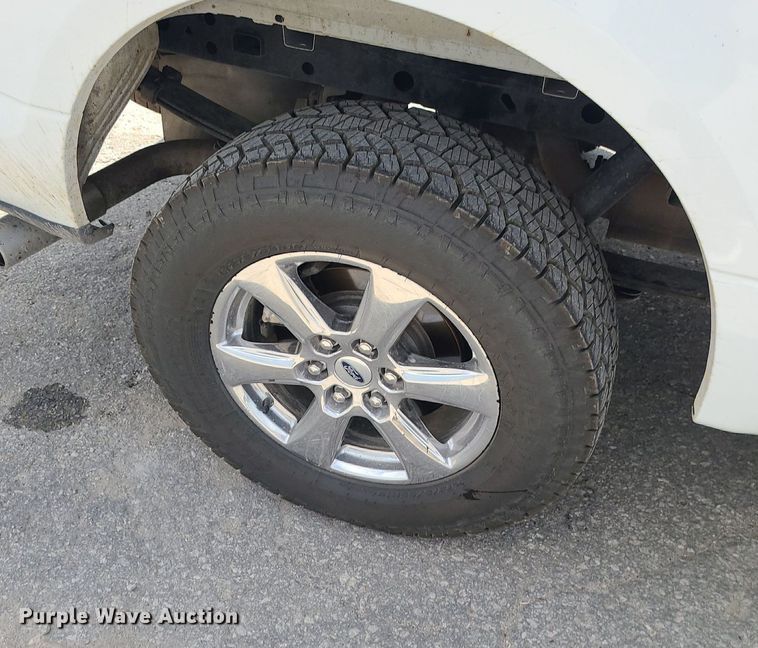 image for item JD9010 2019 Ford F150 XLT  SuperCrew pickup truck