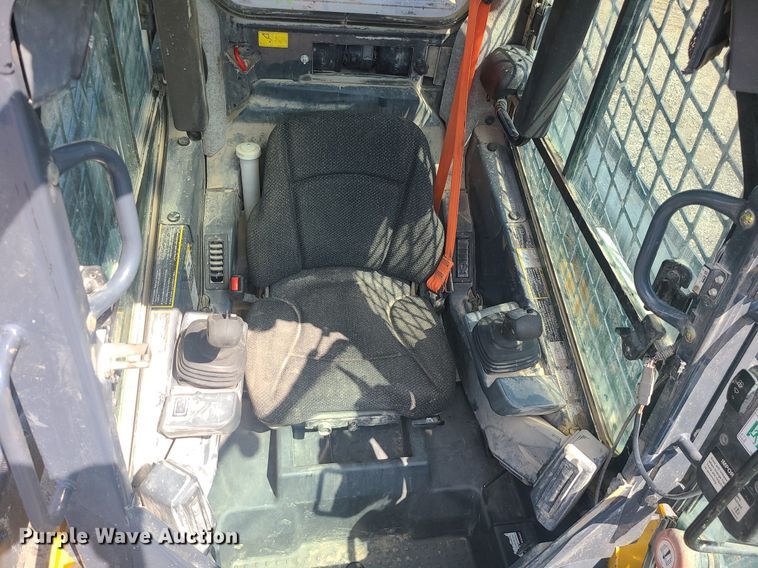 image for item JD9011 2019 John Deere 325G  tracked skid steer loader