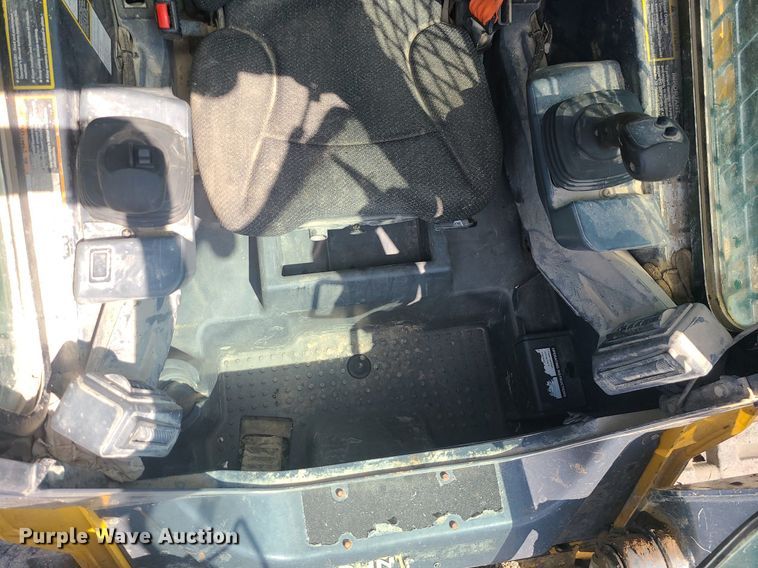 image for item JD9011 2019 John Deere 325G  tracked skid steer loader