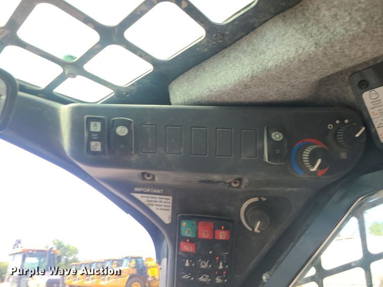 image for item JD9011 2019 John Deere 325G  tracked skid steer loader