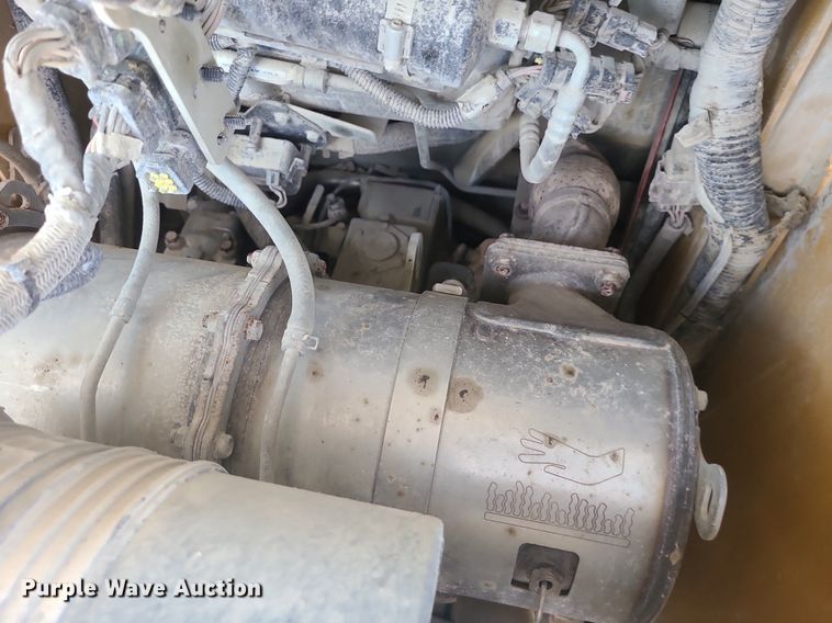 image for item JD9011 2019 John Deere 325G  tracked skid steer loader