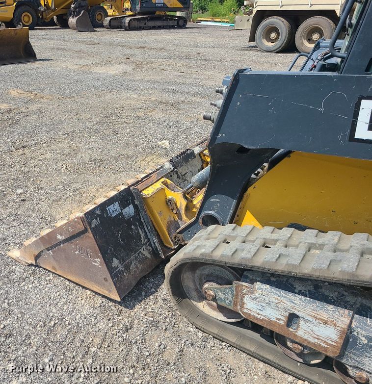 image for item JD9011 2019 John Deere 325G  tracked skid steer loader