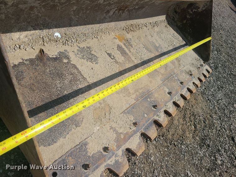 image for item JD9011 2019 John Deere 325G  tracked skid steer loader