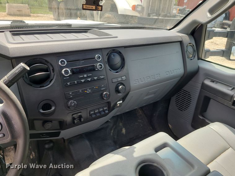 image for item JD9012 2015 Ford F450 Super Duty  SuperCab flatbed truck