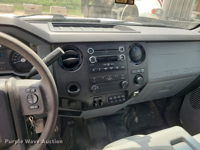 image for item JD9012 2015 Ford F450 Super Duty  SuperCab flatbed truck