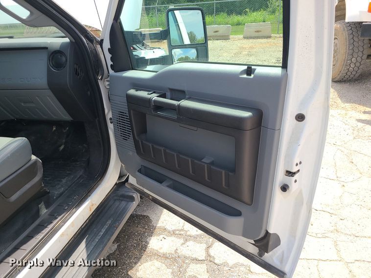 image for item JD9012 2015 Ford F450 Super Duty  SuperCab flatbed truck