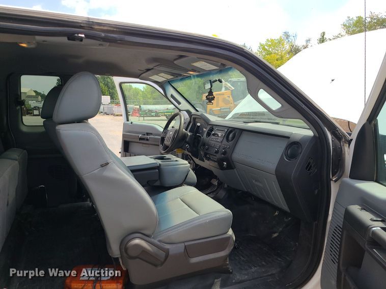 image for item JD9012 2015 Ford F450 Super Duty  SuperCab flatbed truck