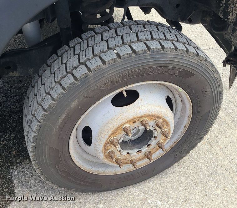 image for item JD9012 2015 Ford F450 Super Duty  SuperCab flatbed truck