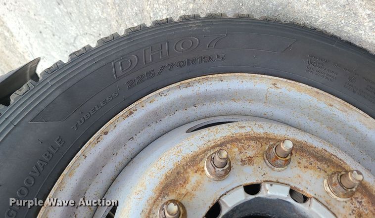 image for item JD9012 2015 Ford F450 Super Duty  SuperCab flatbed truck