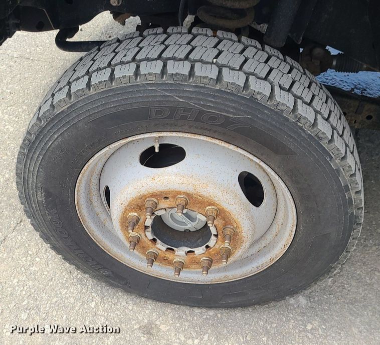 image for item JD9012 2015 Ford F450 Super Duty  SuperCab flatbed truck