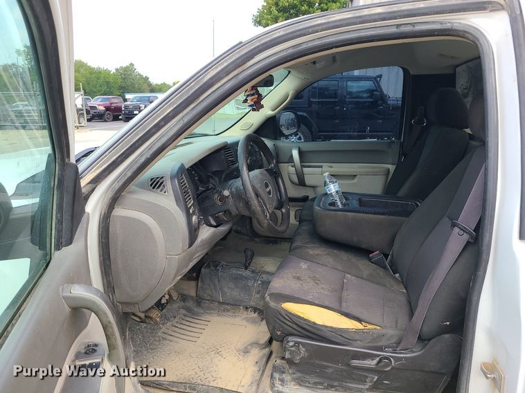 image for item JD9014 2012 GMC Sierra 1500  pickup truck