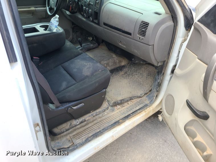 image for item JD9014 2012 GMC Sierra 1500  pickup truck