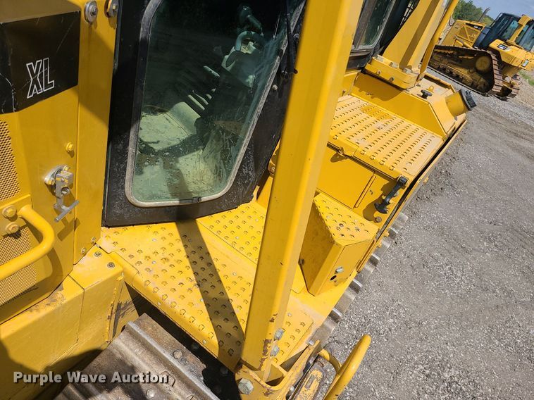 image for item JD9016 2013 Caterpillar D6T XL  dozer
