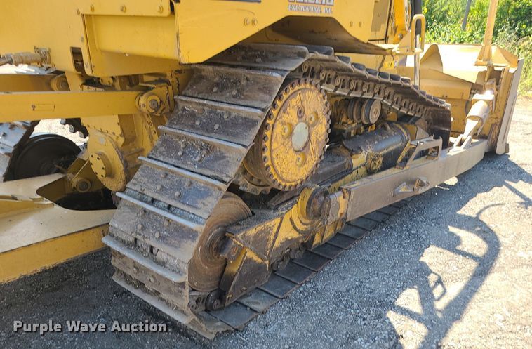 image for item JD9016 2013 Caterpillar D6T XL  dozer