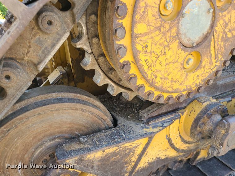 image for item JD9016 2013 Caterpillar D6T XL  dozer