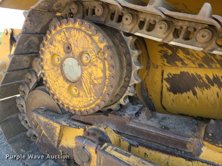 image for item JD9016 2013 Caterpillar D6T XL  dozer