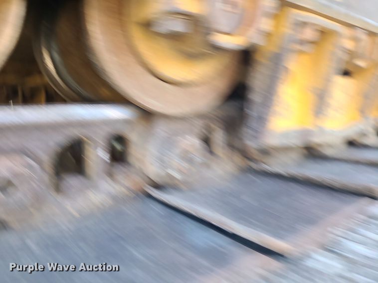 image for item JD9016 2013 Caterpillar D6T XL  dozer