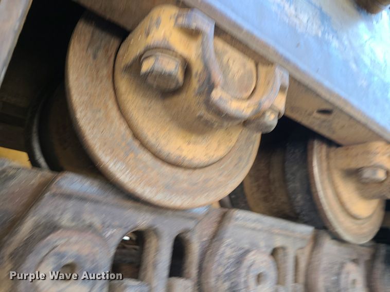 image for item JD9016 2013 Caterpillar D6T XL  dozer