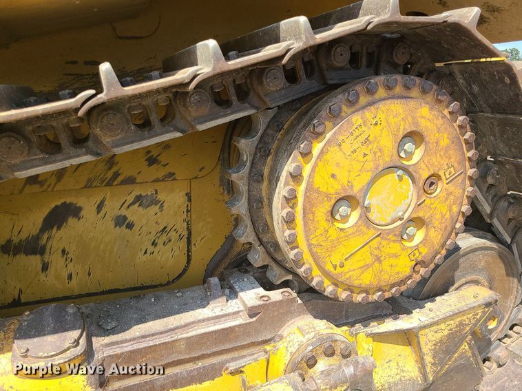 image for item JD9016 2013 Caterpillar D6T XL  dozer