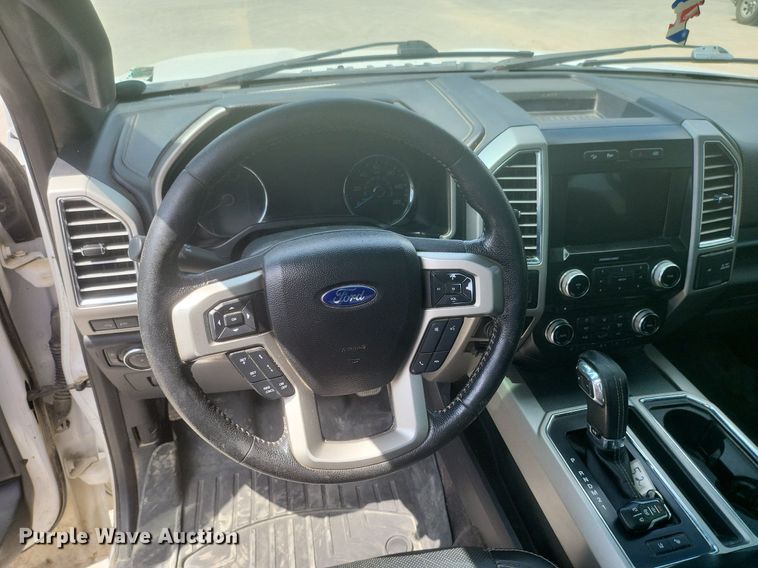 image for item JD9017 2016 Ford F150 Lariat  SuperCrew pickup truck