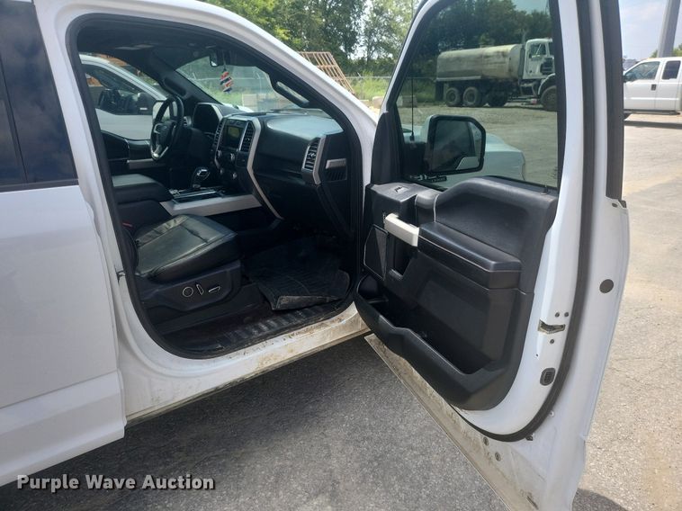 image for item JD9017 2016 Ford F150 Lariat  SuperCrew pickup truck