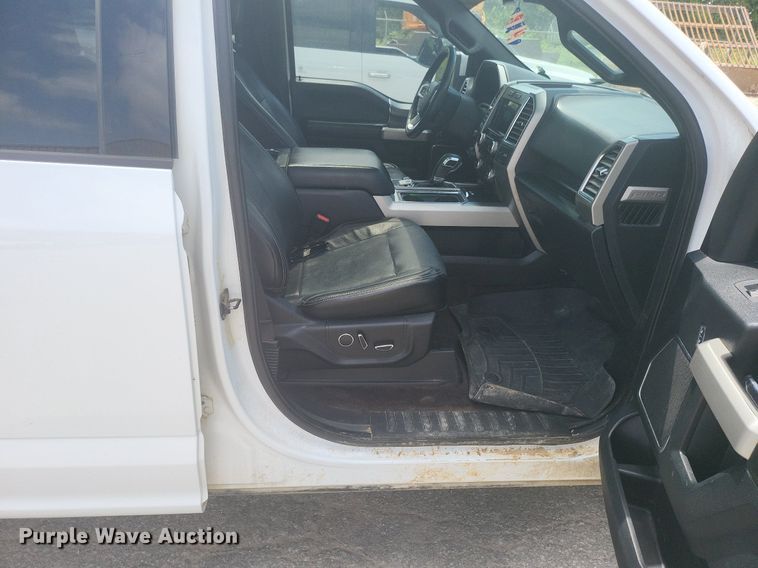 image for item JD9017 2016 Ford F150 Lariat  SuperCrew pickup truck