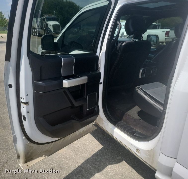 image for item JD9017 2016 Ford F150 Lariat  SuperCrew pickup truck