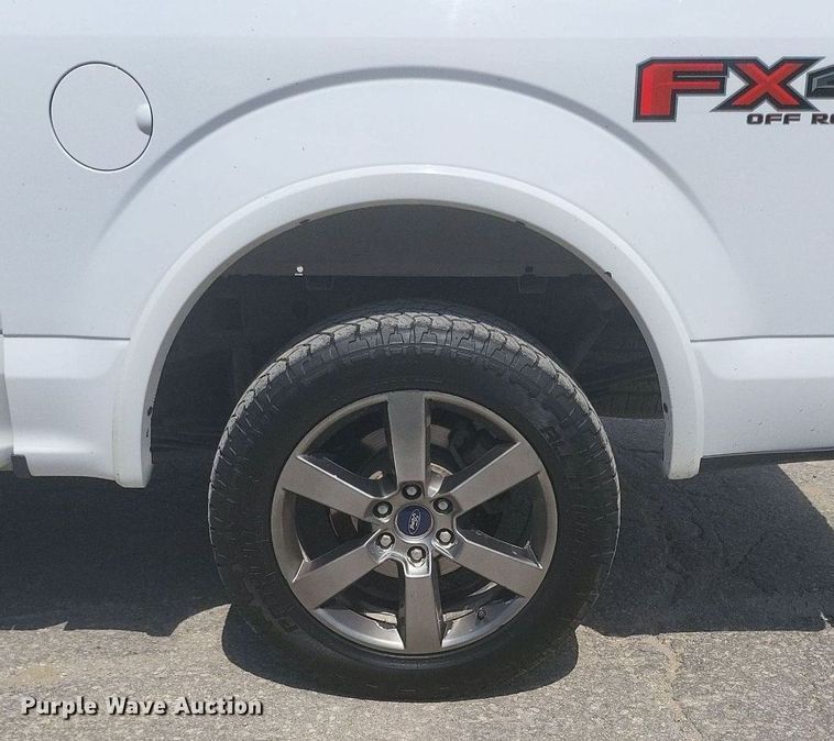 image for item JD9017 2016 Ford F150 Lariat  SuperCrew pickup truck