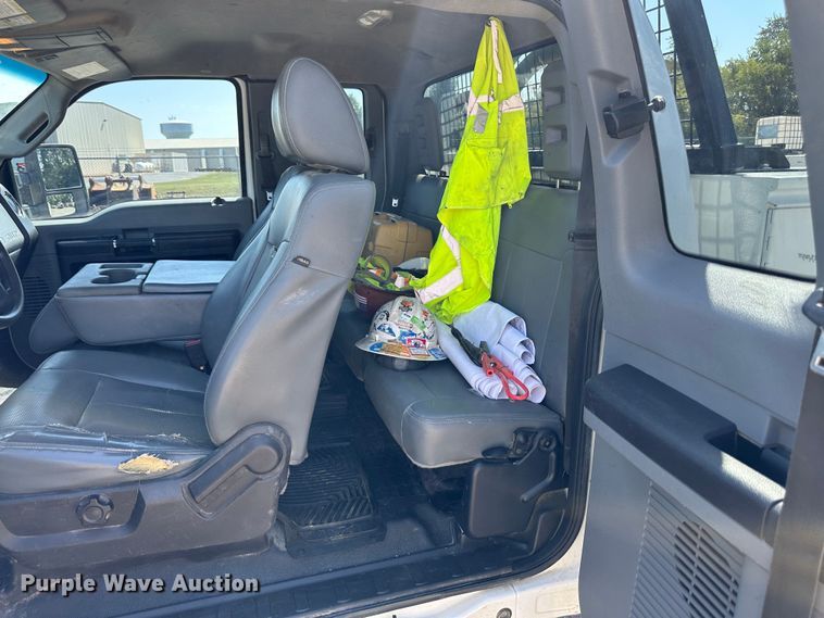 image for item JD9030 2014 Ford F250 Super Duty XL SuperCab utility bed pickup truck